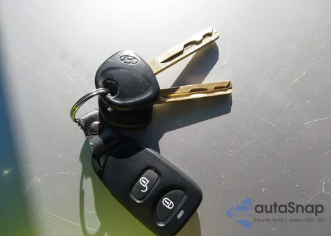 2014 Hyundai Accent Se z USA, uszkodzony, nr VIN KMHCU5AE8EU188755